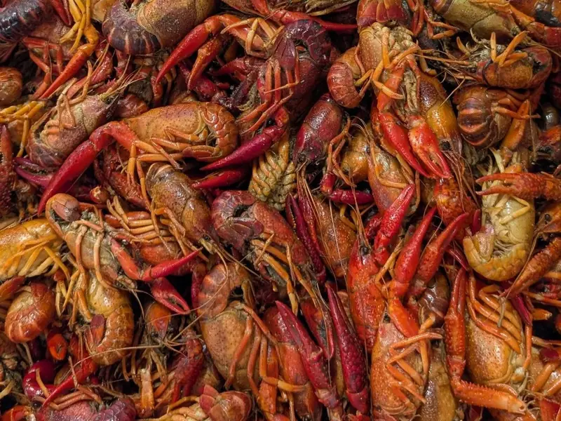 Pre-cooked crawfish