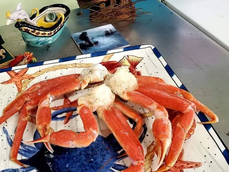 Snow crab clusters
